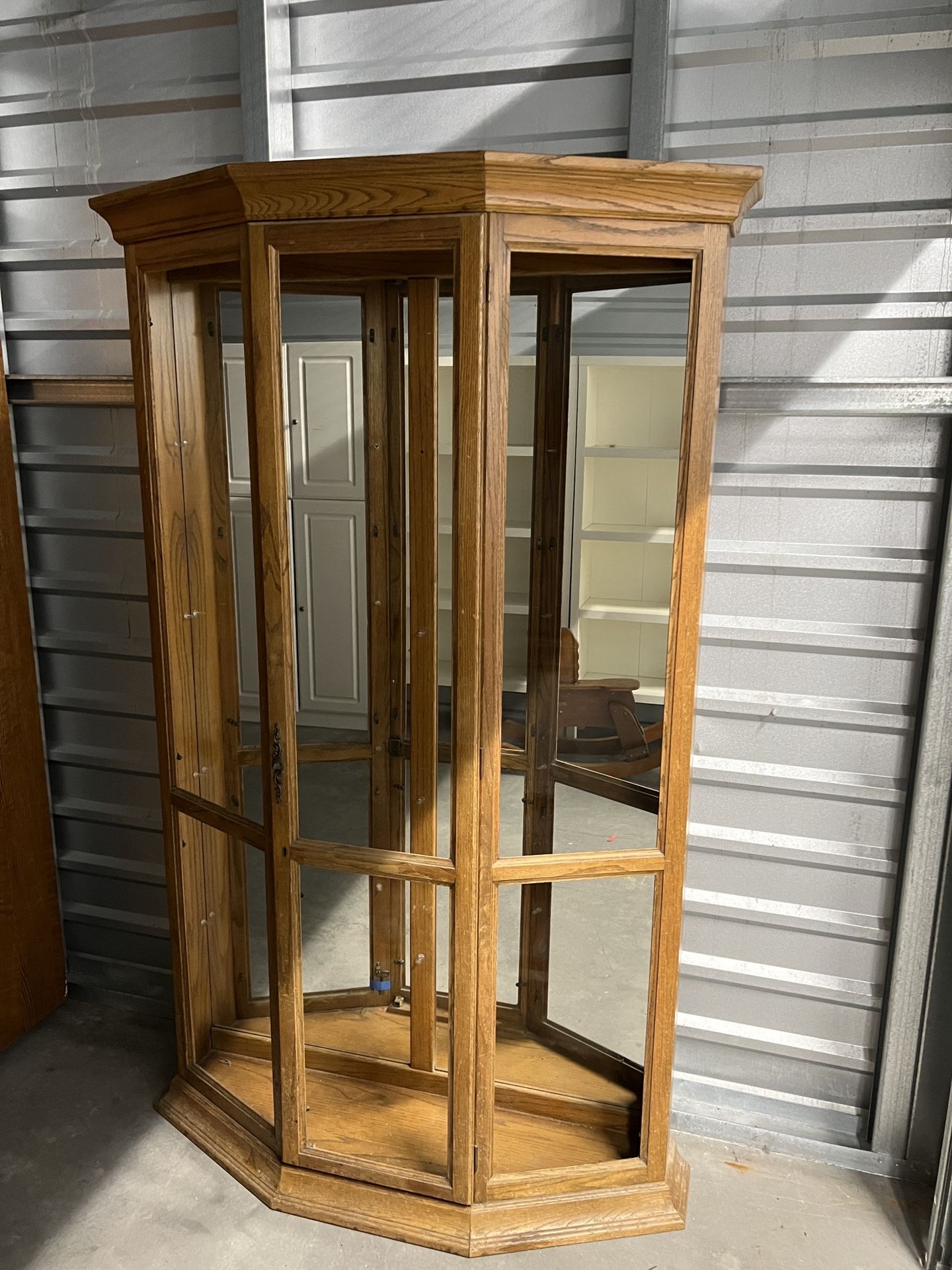 Elegant Curio/Collectibles Cabinet