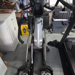 Bow Flex M7