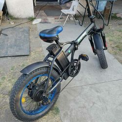 Blue & Black Electric bike ebike E-bike 35mph 40 miles Range. Willing to Trade for PS5 Pro Or Switch 2. Come with keys & charger. All work 100% is fol