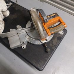 Rigid. Compound Miter Saw