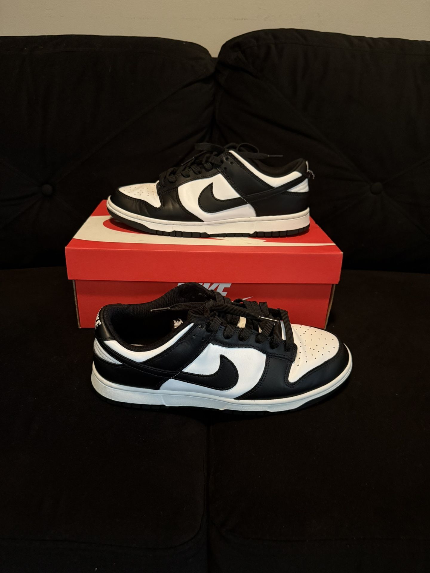 Nike Dunks Low ‘Panda’