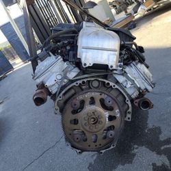 2002-2005 Chrysler 5.7 Engine