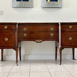 Antique Mahogany Sideboard/Buffet