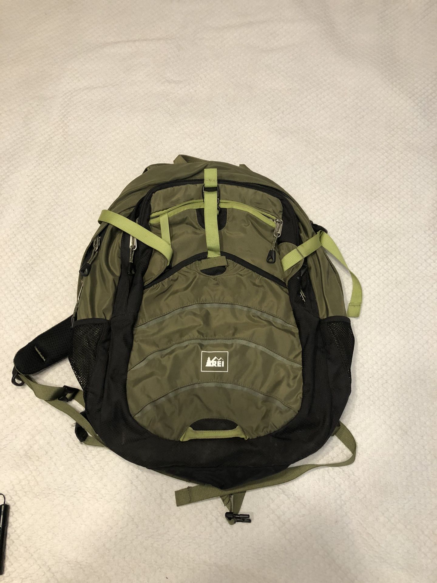 Brand New REI 40 Liter 🎒 Backpack With Hydration