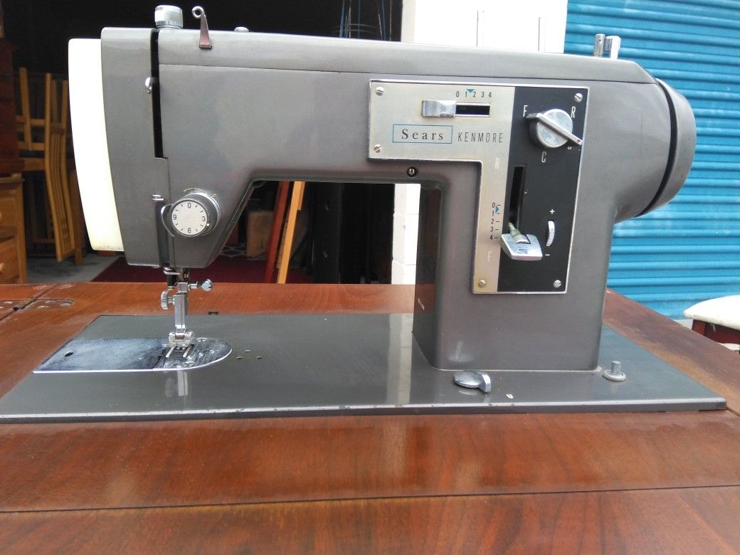 Sears Kenmore sewing machine mod 1120