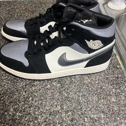 jordan 1 mid sating grey no box (worn once)