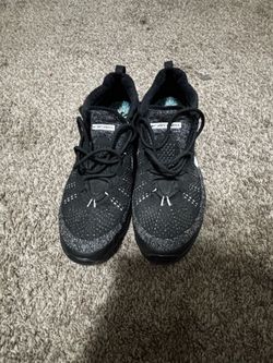 Nike flyknit vapormaxs 2023 size 11