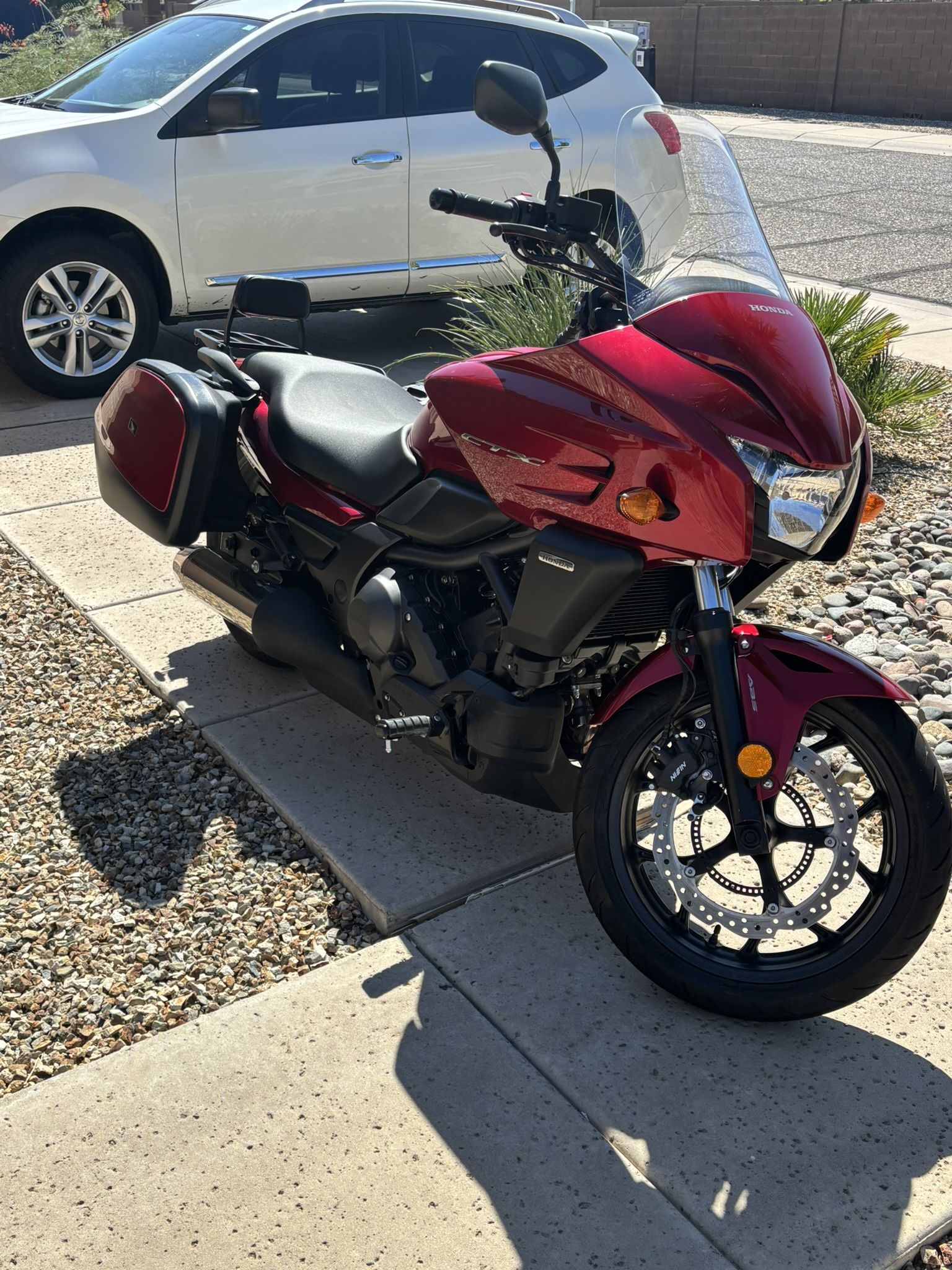 Honda CTX700 DTC ABS Automatic - Only 500 Miles