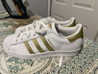 Adidas Ladies 6.5 Shoe Size