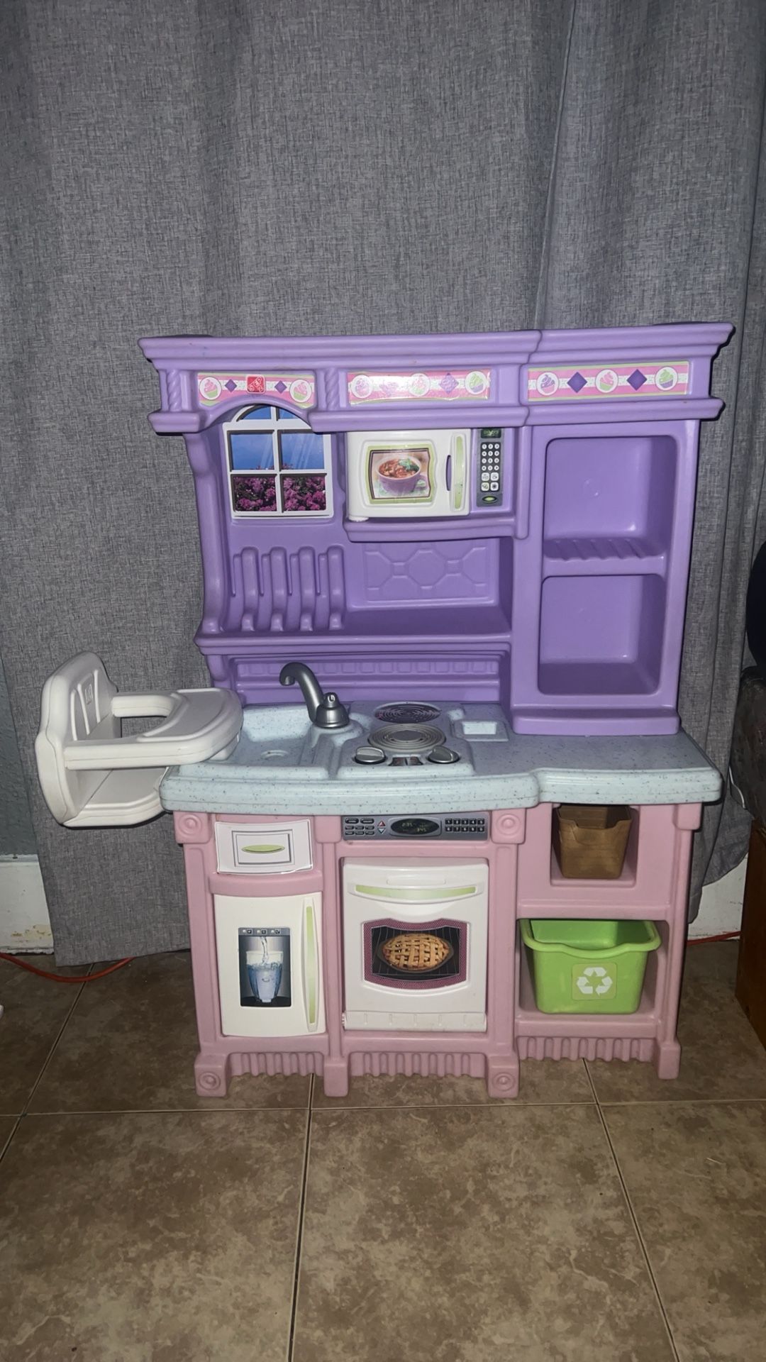 Play Kitchen
