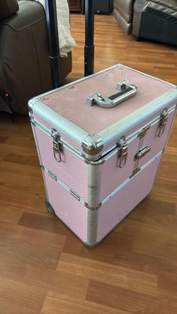Makeup case