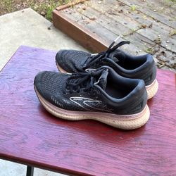 Women’s Brooks Running Shoes