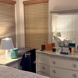 Queen Size Bedroom Set