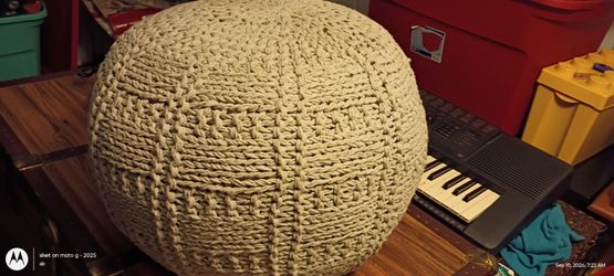 Knitted Round Pouf Ottoman