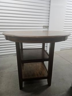 New classic Table + 4 chairs