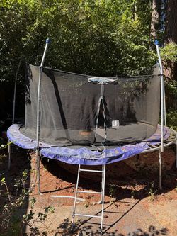 GIVE: Big Trampoline