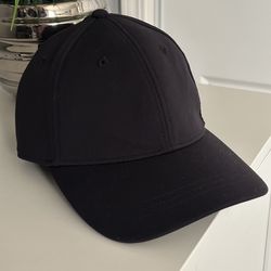 Lululemon hat all black
