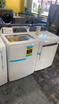 Lavadora y secadora nueva Frigidaire sacala a pagos