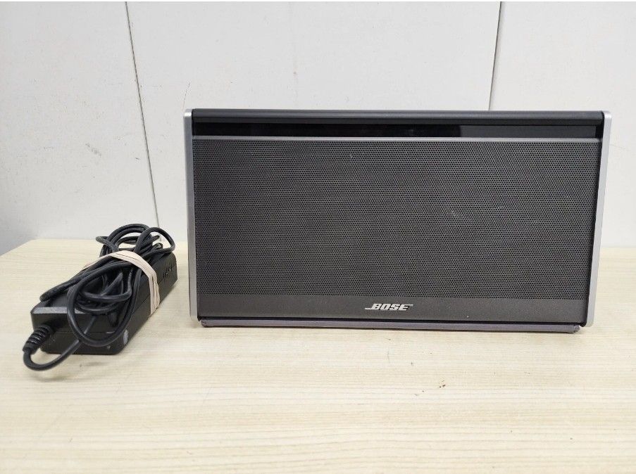 TESTED Bose SoundLink Bluetooth Mobile Speaker II Model 404600 w/ Charger/ Case