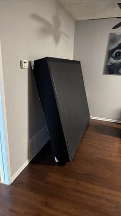 Brand new queen box spring