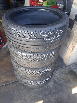 Set of used235/40/18 Kumho