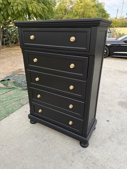 Black Tall Dresser