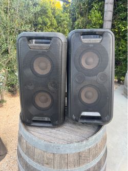 2 Sony Bluetooth party speakers