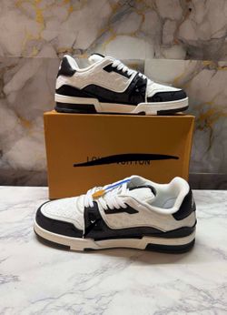 LUXURY SHOES FOR SALE READ DESC