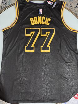 Los ángeles Lakers Luka Doncic Jersey *Large, XL*