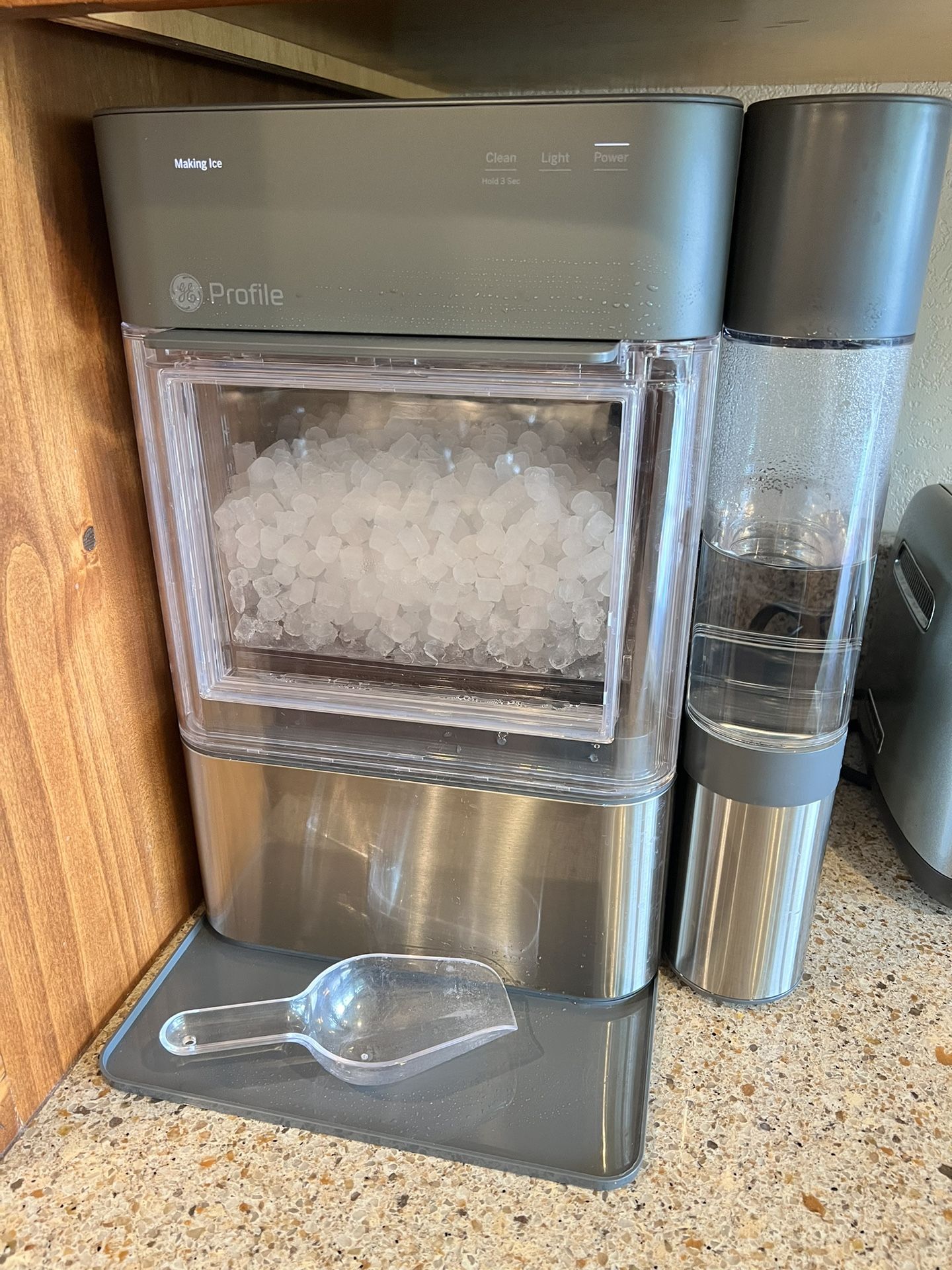 GE Profile Opal 2.0 24lb. Portable Ice maker with Nugget for Sale in