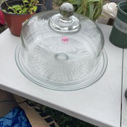Glass Cake Showcase