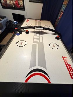 ESPN 7 ft Air Powered Hockey Table w/Electronic Scorer 2 pucks 2 pushers