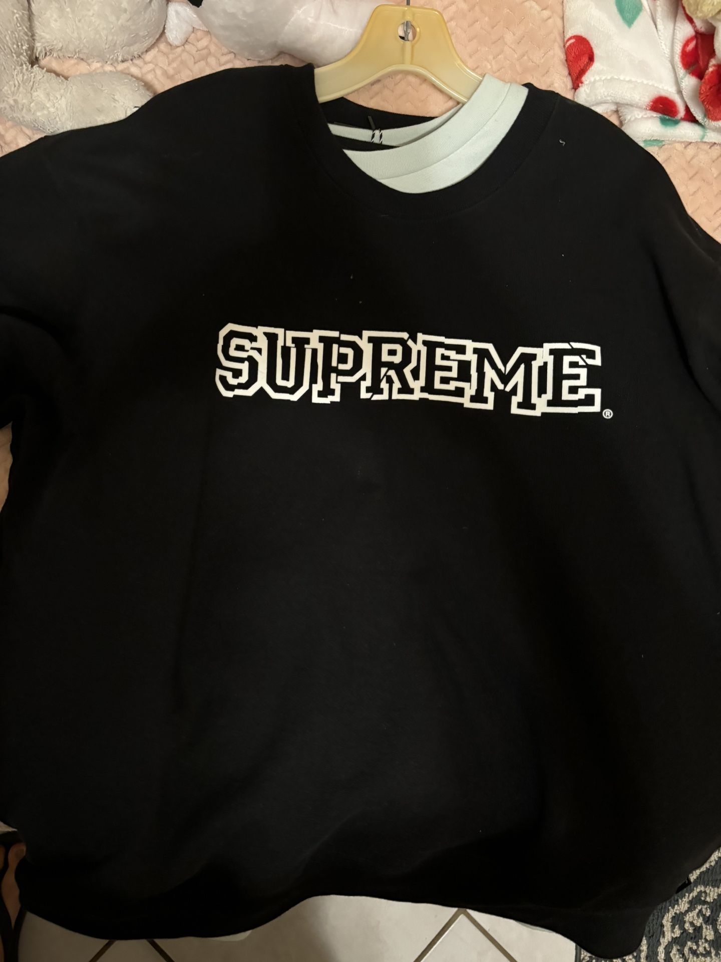 Supreme shattered Logo Crewneck