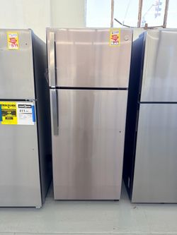 New GE top Freezer Refrigerator 28” Wide