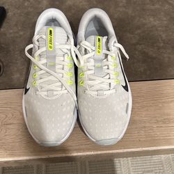 Nike Women’s Free G Golf shoes Size 5.5
