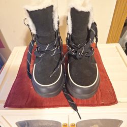 Sorely- Waterproof Boots