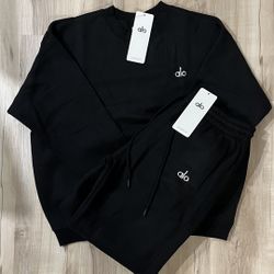 🖤 ALO Black Crewneck + Jogger Set (NWT)