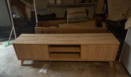 Tv stand