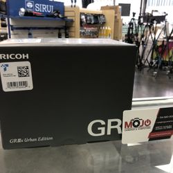Ricoh GRIIIx Urban Edition