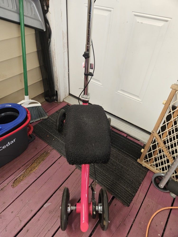 Knee Scooter