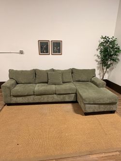 Green 2-piece Sectional Sofa (Delivery Available)