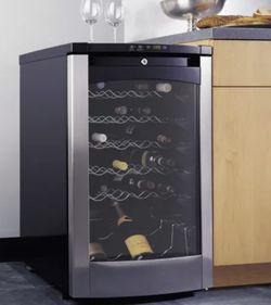 Ge profile wine 2024 cooler 29 bottles
