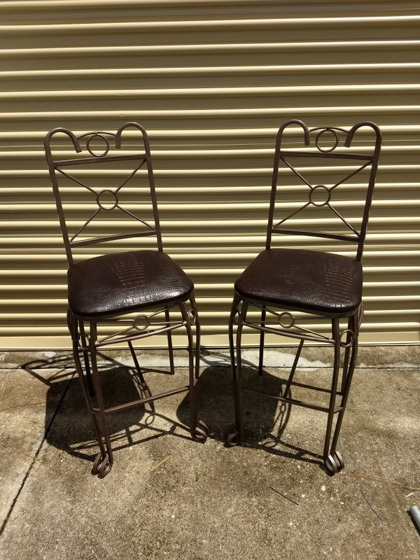 Bar Stools Pub Chairs Gator Skin For In North Port Fl Offerup Bar Stools Pub Chairs Gator Skin North Port Fl