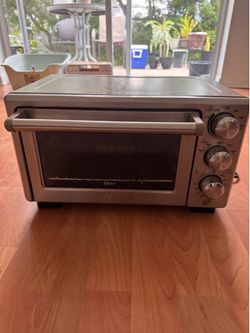 Oster Stainless Steel Toaster Oven - Works Perfectly