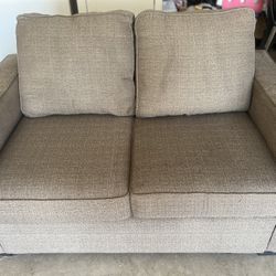 Loveseat/sofa 