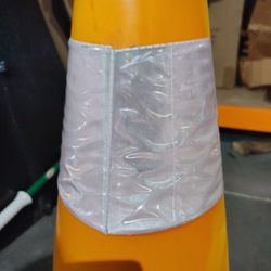 SAFETY CONES - CONOS DE SEGURIDAD 