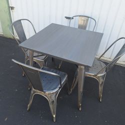 Square Bistro Table with Chairs
