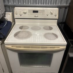 Stove Whirlpool. Price Including Delivery 