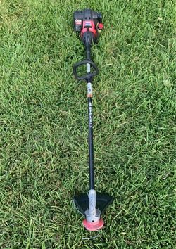 Troy Build Gas String Trimmer Gas powered, 4 stroke