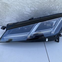 Audi TT TTS Left Driver Headlight